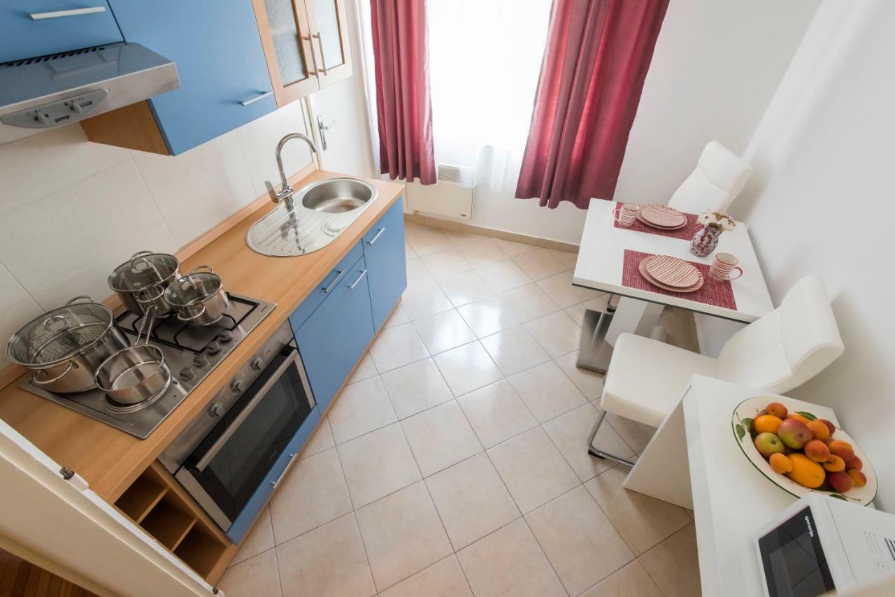 T&M Apartment With Parking In The Old Town Zadar Eksteriør bilde